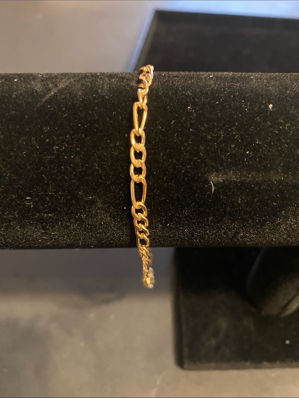 Delicate Gold Link Bracelet for Women